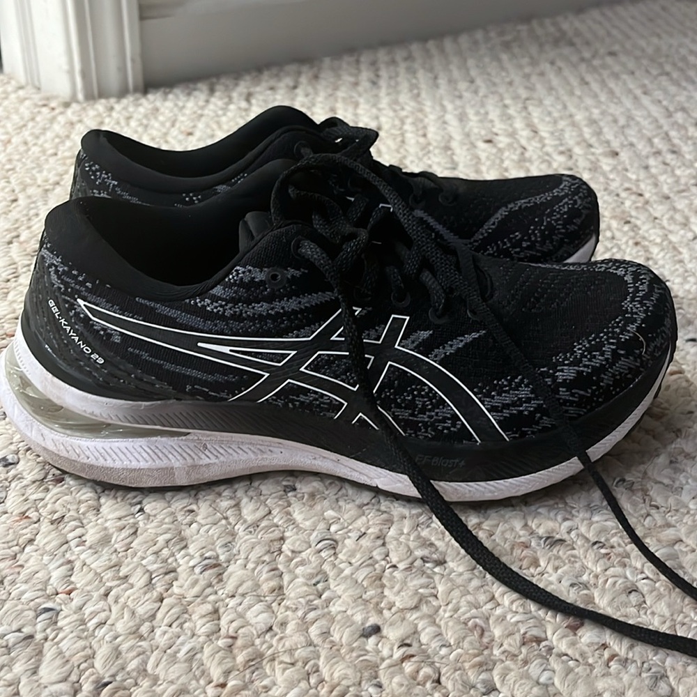 ASICS Women’s Gel Kayano 29s